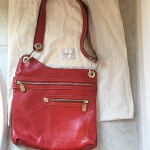 Prune red leather flat bag (from Buenos Aires)